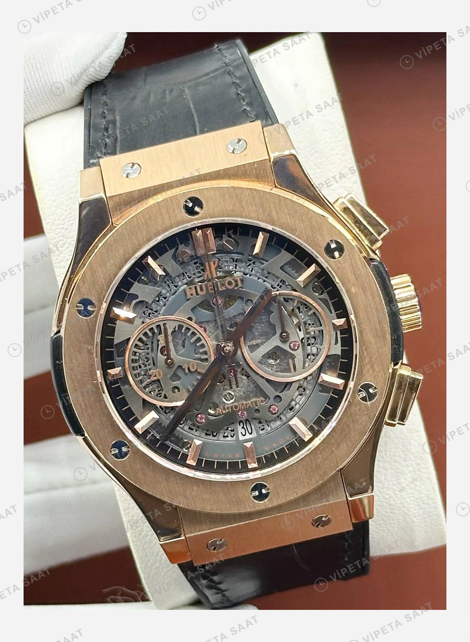 Hublot Big Bang Unico Rose Skeleton Kronograf Gündüz Kauçuk Super Clone ETA Eta Saat yan görünüm