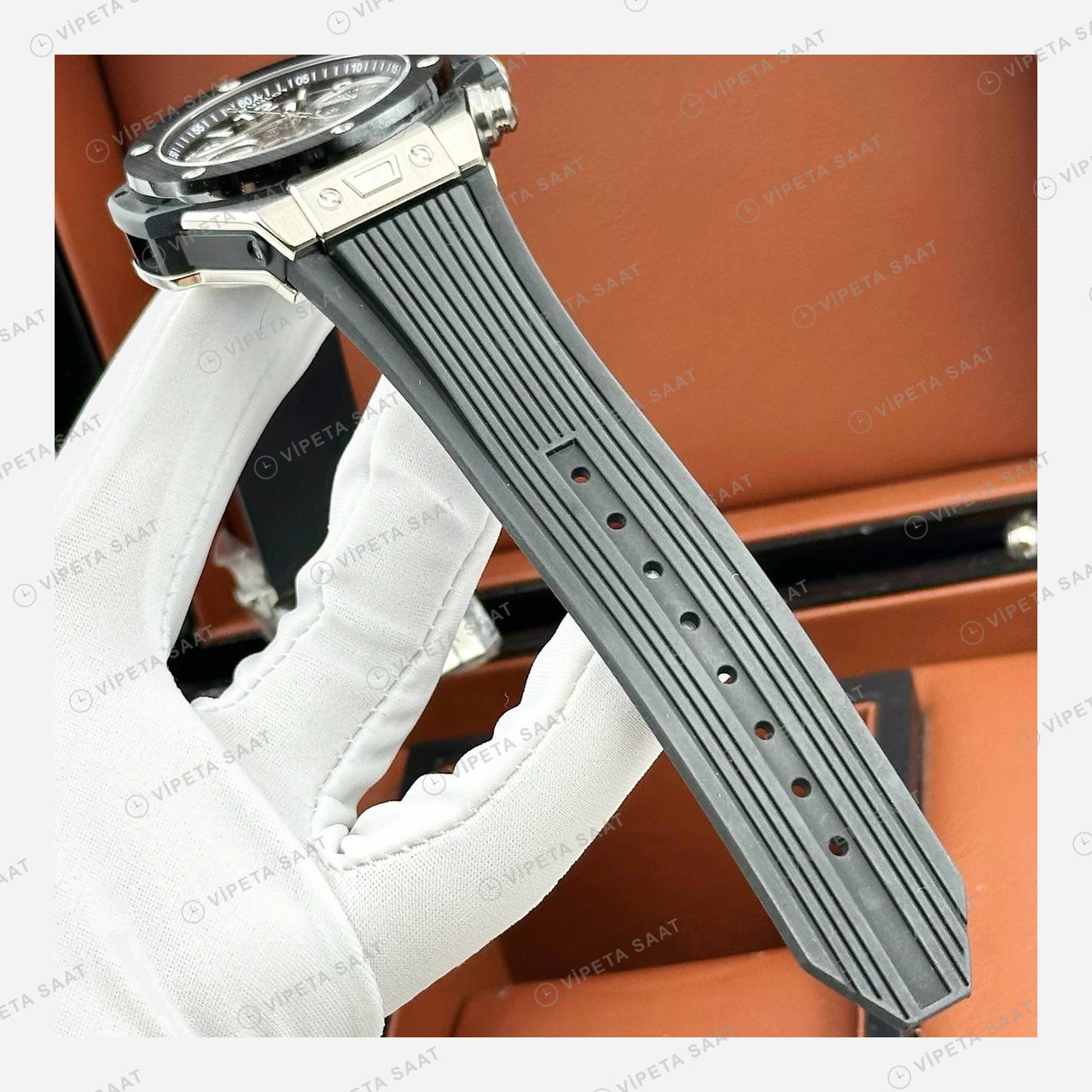 Hublot Big Bang Unico Siyah Skeleton Kronograf Gece Kauçuk Super Clone ETA Eta Saat detay 4