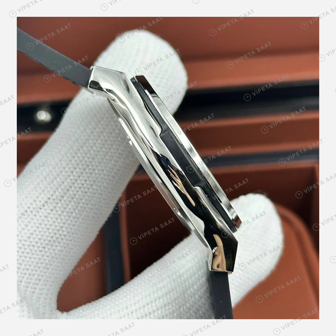 Hublot Classic Fusion Beyaz Kadran Çelik Deri Super Clone ETA Eta Saat detay 5