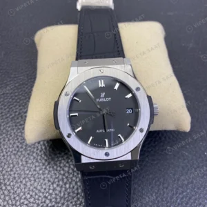 Hublot Classic Fusion Celik Kasa Gri Kadran Siyah Deri Super Clone Eta Saat görünüm 2