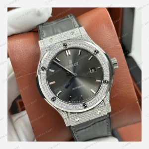 Hublot Classic Fusion Gri Kadran Elmas Taşlı Deri Gece Super Clone ETA Eta Saat yan görünüm