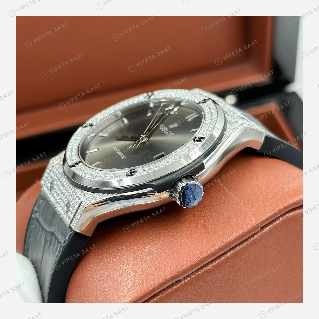Hublot Classic Fusion Gri Kadran Elmas Taşlı Deri Gece Super Clone ETA Eta Saat detay 5