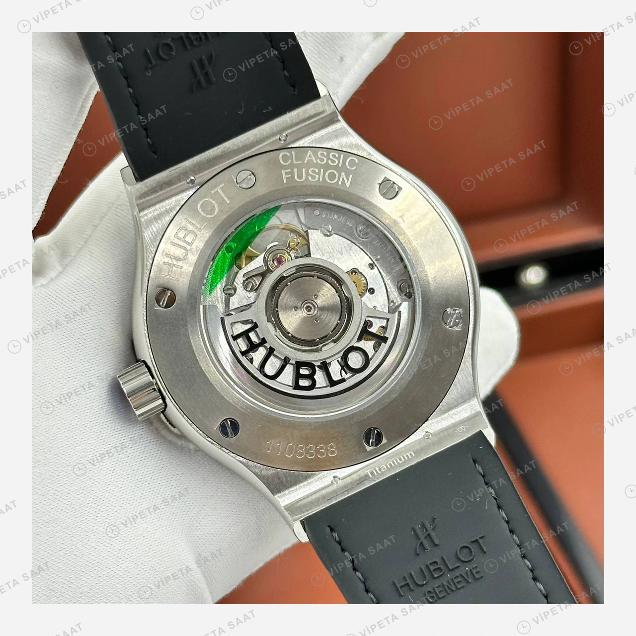 Hublot Classic Fusion Gri Kadran Elmas Taşlı Deri Gece Super Clone ETA Eta Saat detay 6