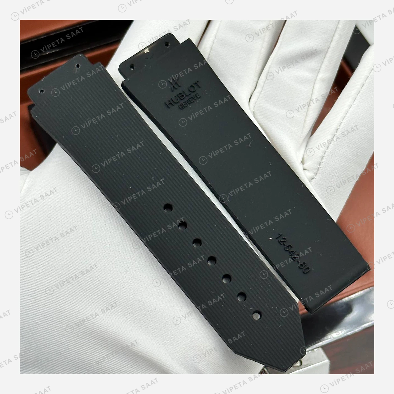 Hublot Classic Fusion Gri Kadran Elmas Taşlı Deri Gece Super Clone ETA Eta Saat detay 7