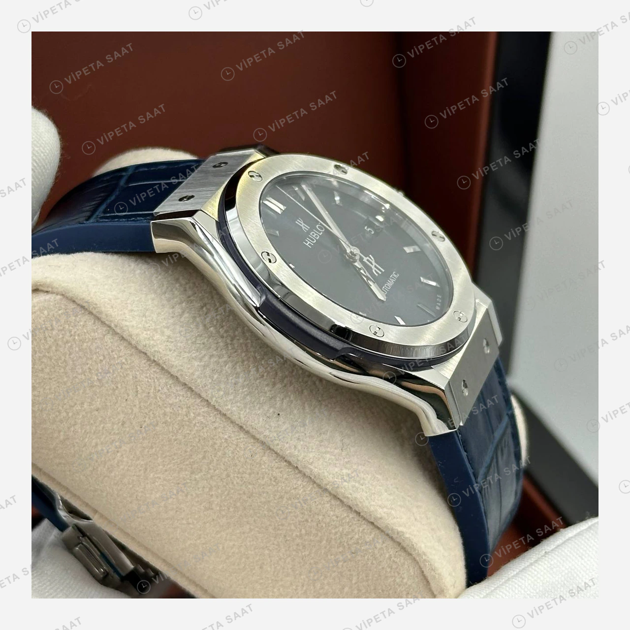 Hublot Classic Fusion Mavi Kadran Deri Gece Super Clone ETA Eta Saat detay 4