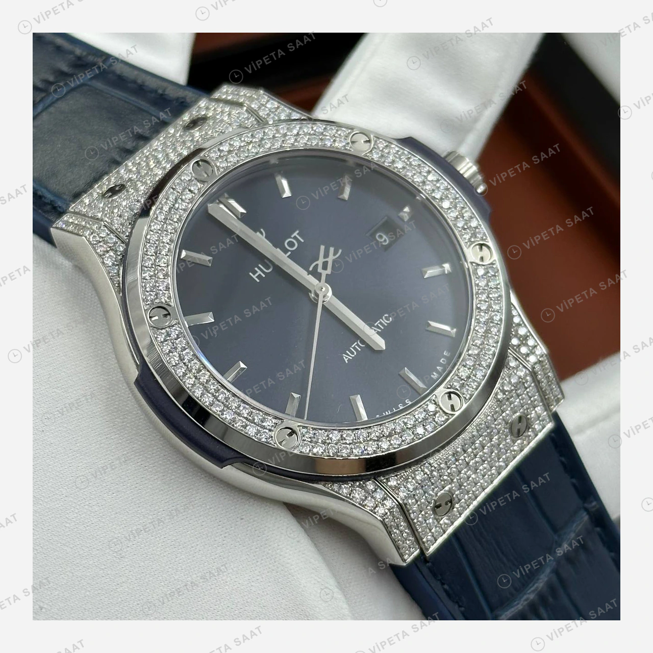 Hublot Classic Fusion Mavi Kadran Elmas Taşlı Deri Super Clone ETA Eta Saat detay 4
