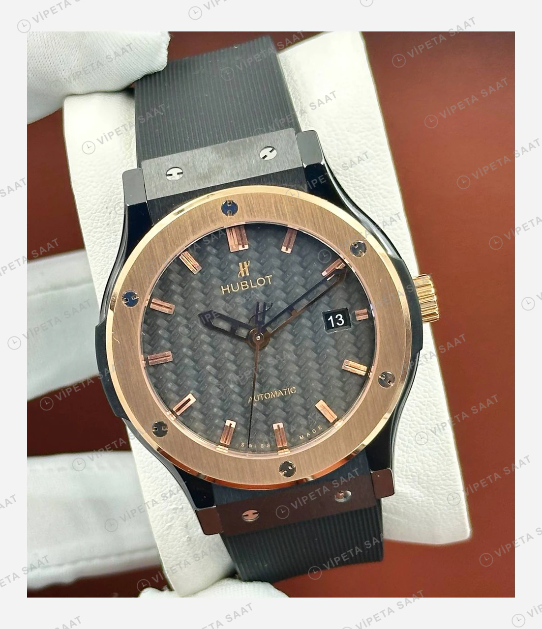 Hublot Classic Fusion Rose Gold Karbon Kadran Kauçuk Super Clone ETA Eta Saat detay 5