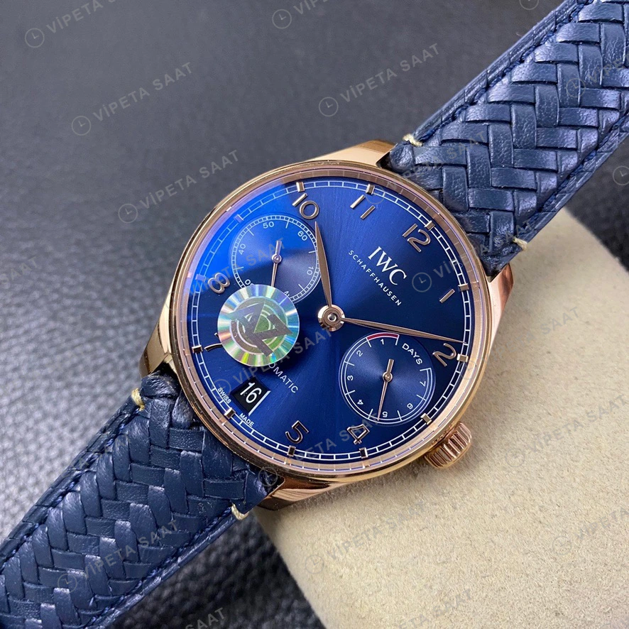 IWC GMT-Master II Portugieser Rose Kasa Gümüş Kadran Mavi Deri Super Clone Eta Eta Saat detay 6