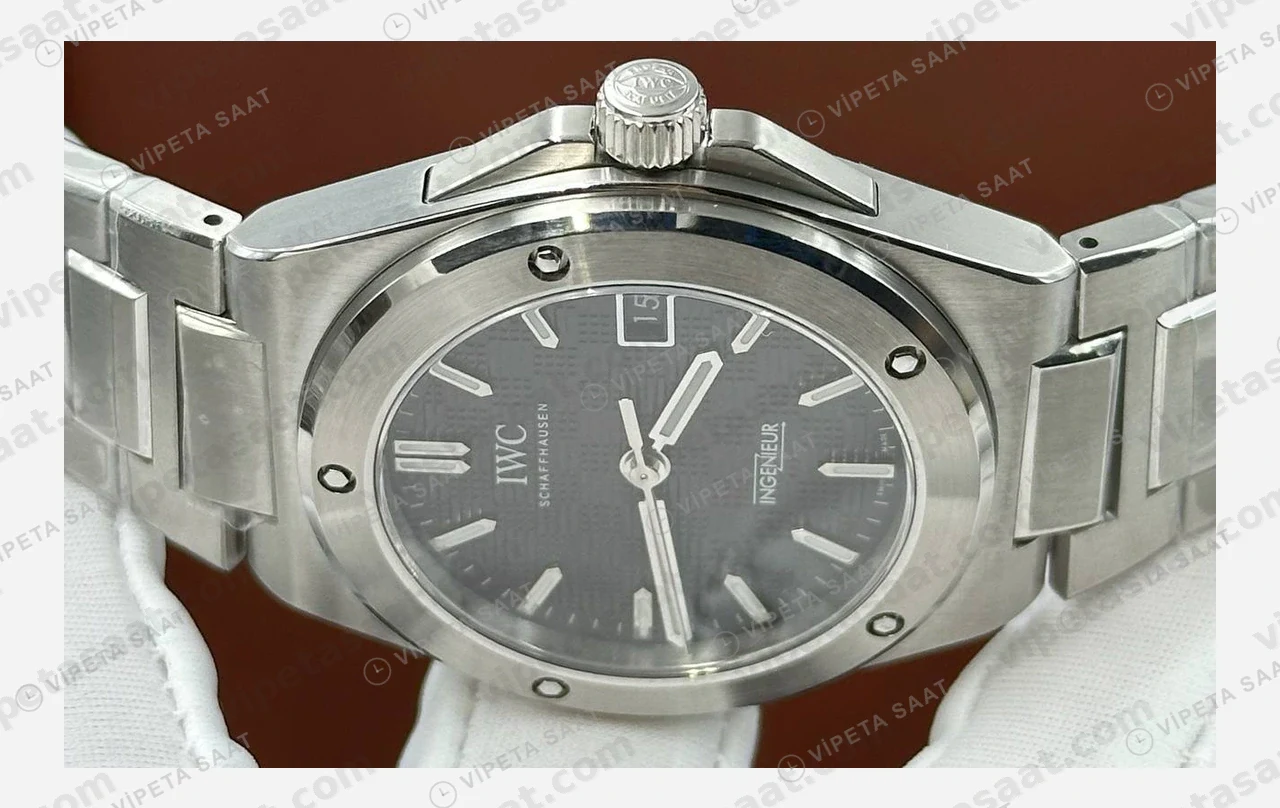 IWC Ingenieur Siyah Kadran Çelik Super Clone ETA Eta Saat detay 6