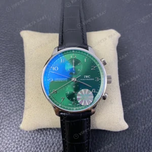 IWC Portugieser Chronograph Yesil Kadran Siyah Deri Super Clone Eta Eta Saat karşıdan görünüm