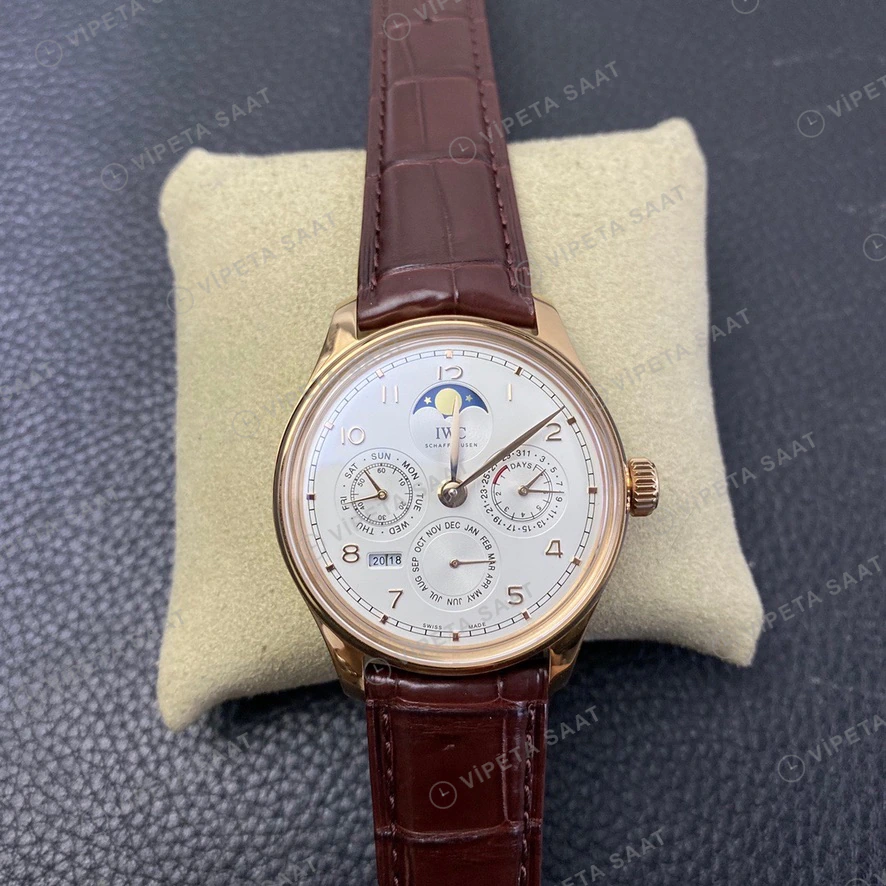IWC Portugieser Perpetual Calendar Beyaz Kadran Rose Kasa Kahverengi Deri Super Clone Eta Saat görünüm 5