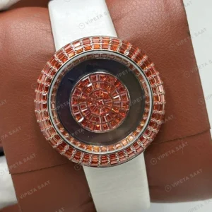 Jacob Co Brilliant Kırmızı Baget Taşlı Kauçuk Super Clone ETA Saat yan görünüm