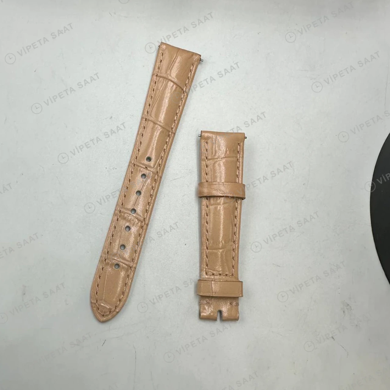 Jacob Co Brilliant Mavi Baget Taşlı Deri Super Clone ETA Saat karşıdan görünüm