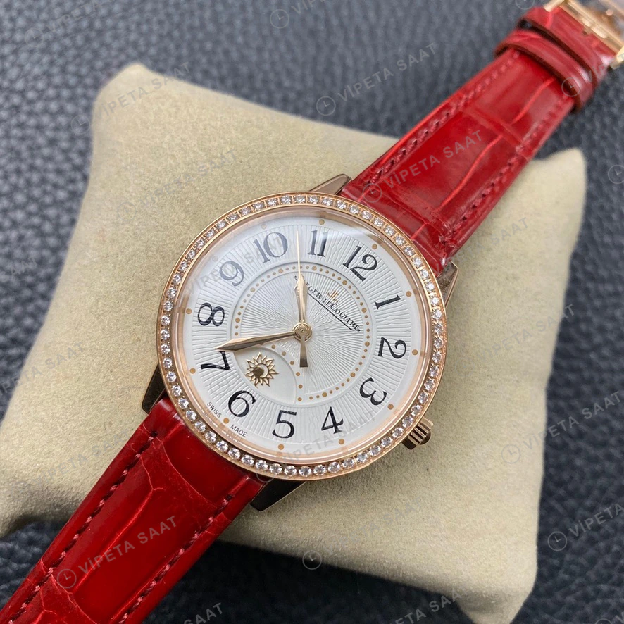 Jaeger-LeCoultre Rendez-Vous Night Day Rose Altin Kasa Baget Bezel Gumus Kadran Kirmizi Deri Kordon Super Clone Eta Eta Saat detay 5