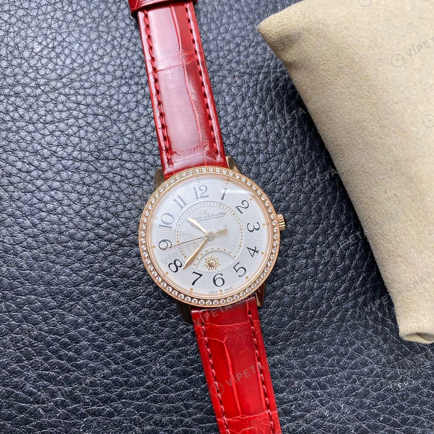 Jaeger-LeCoultre Rendez-Vous Night Day Rose Altin Kasa Baget Bezel Gumus Kadran Kirmizi Deri Kordon Super Clone Eta Eta Saat detay 6