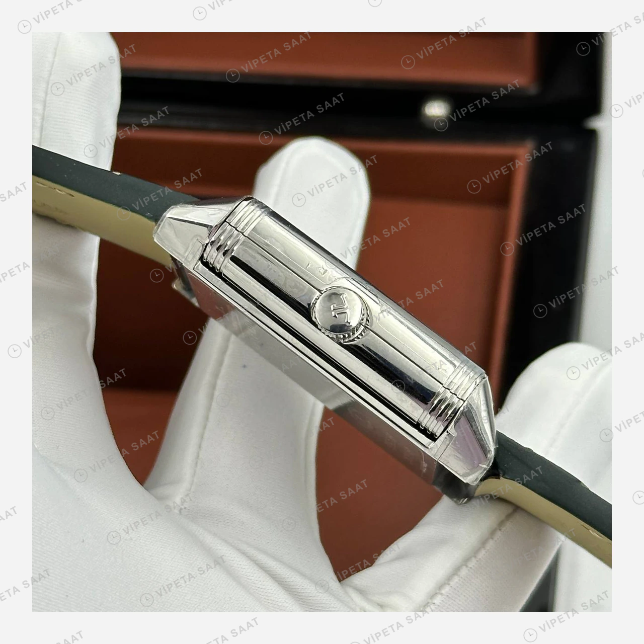 Jaeger LeCoultre Reverso Yeşil Kadran Deri Parlak Super Clone ETA Eta Saat detay 4