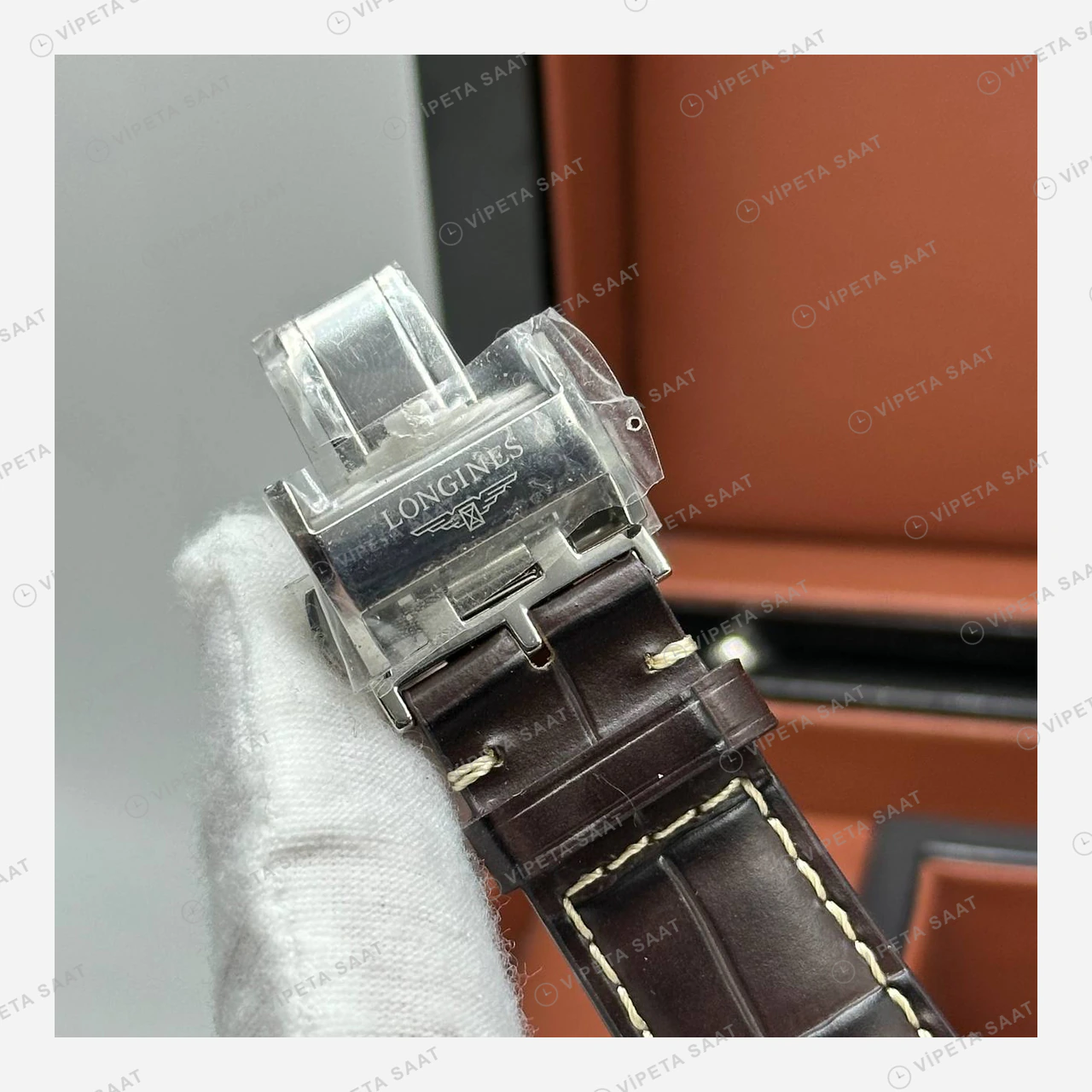 Longines Master Collection Beyaz Arabik Güç Göstergeli Deri Super Clone ETA Eta Saat yan görünüm