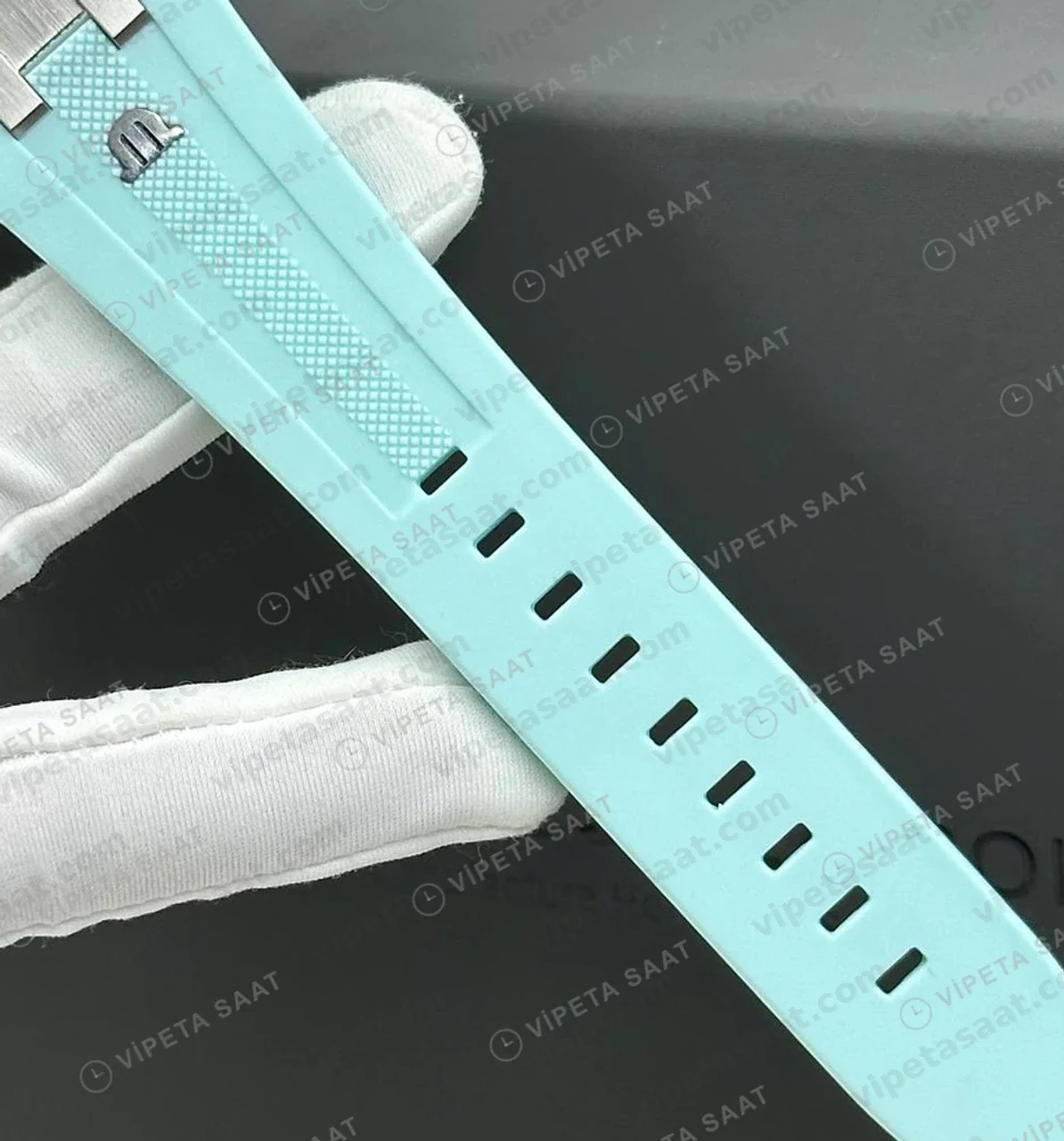 Maurice Lacroix Aikon Buz Mavisi Kadran Kauçuk Super Clone ETA Saat karşıdan görünüm