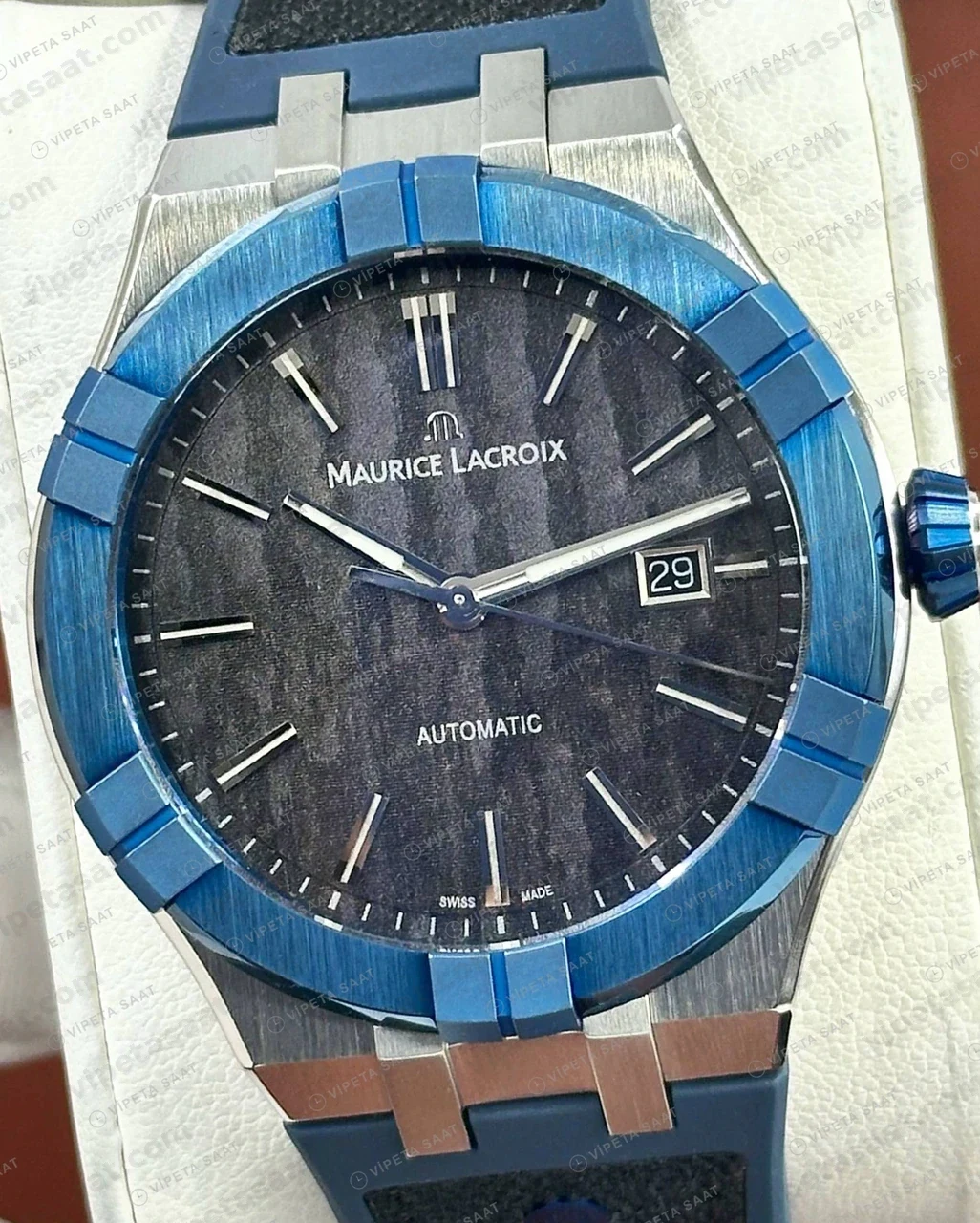 Maurice Lacroix Aikon Mavi Kadran Kauçuk Dokulu Gece Super Clone ETA Saat detay 6