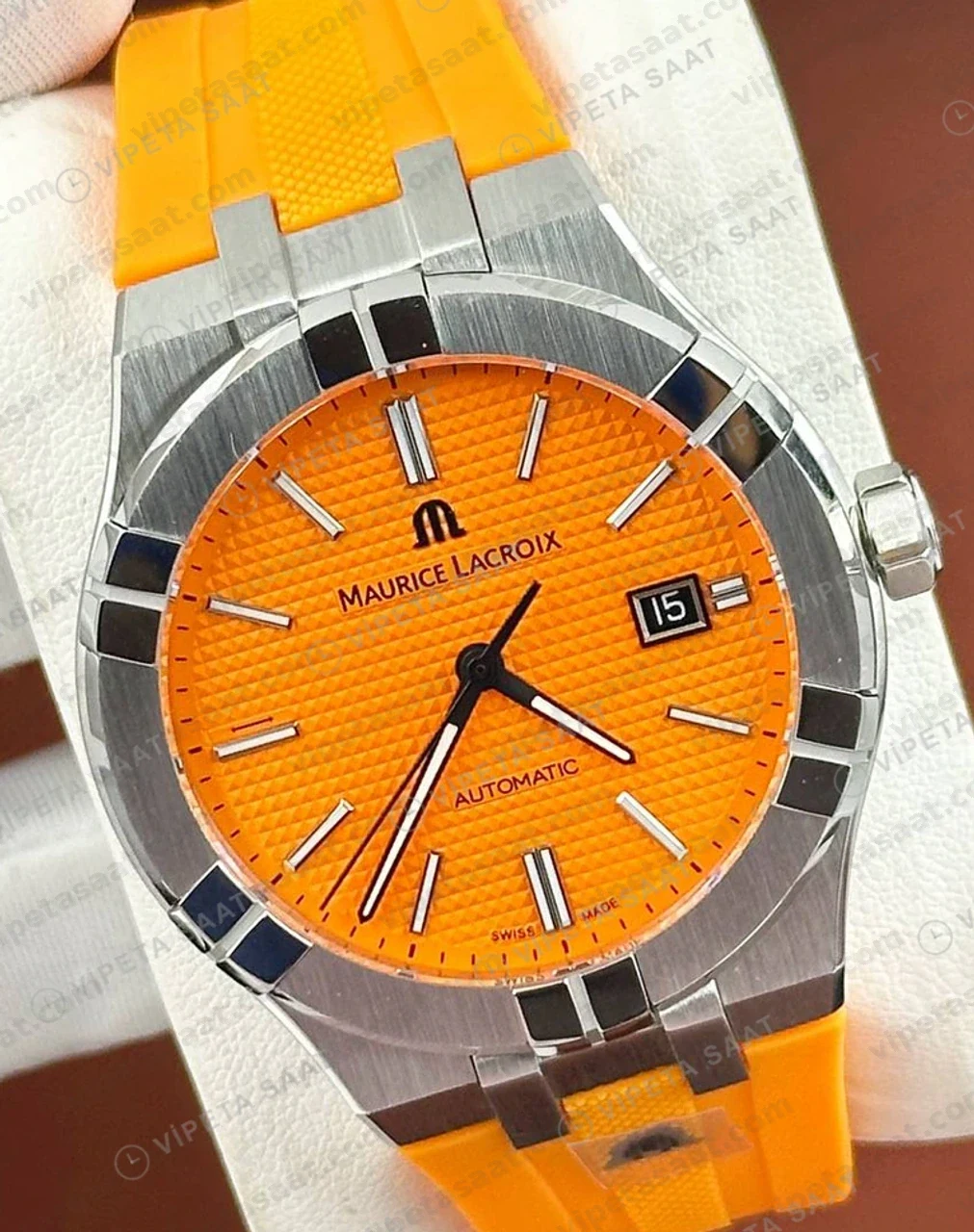 Maurice Lacroix Aikon Turuncu Kadran Kauçuk Parlak Super Clone ETA Saat detay 5