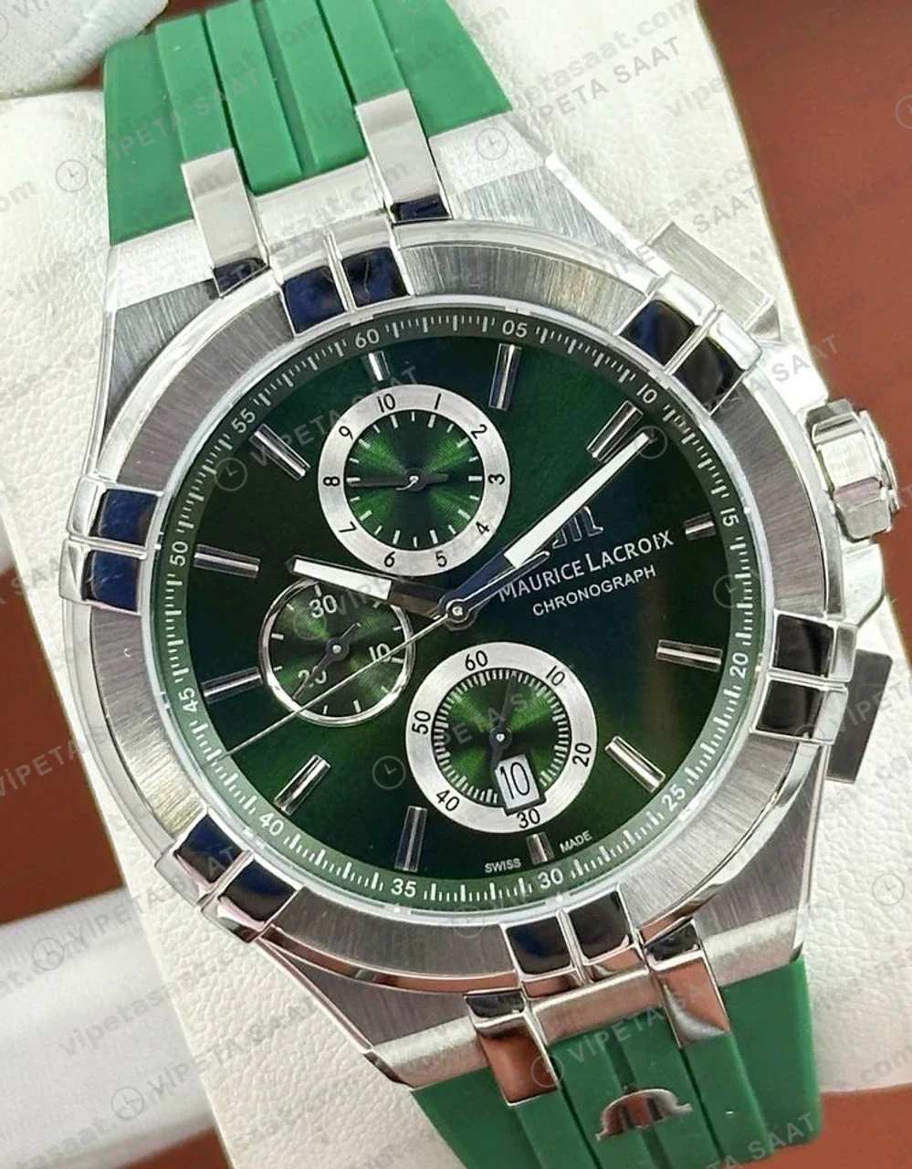 Maurice Lacroix Aikon Yeşil Kronograf Kauçuk Parlak Super Clone ETA Saat detay 6