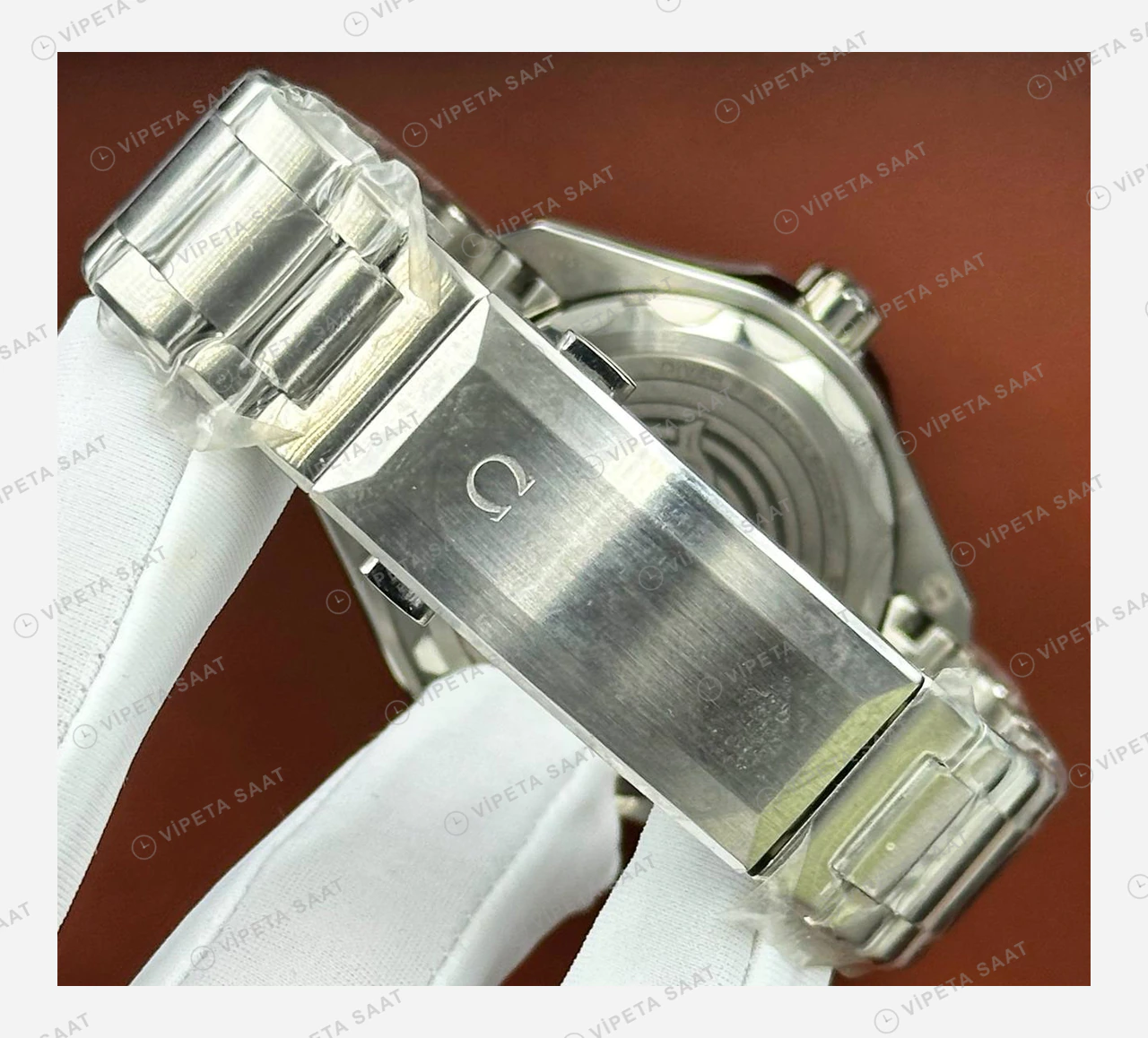 Omega Seamaster Aqua Terra GMT Mavi Kadran Çelik Super Clone ETA Eta Saat detay 5