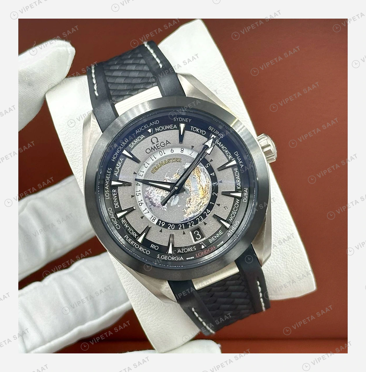 Omega Seamaster Aqua Terra Worldtimer Gri Kadran Kauçuk Super Clone ETA Eta Saat detay 6