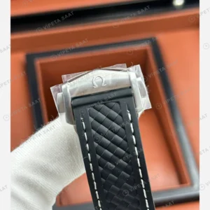 Omega Seamaster Aqua Terra Worldtimer Skeleton Kauçuk Super Clone ETA Eta Saat karşıdan görünüm