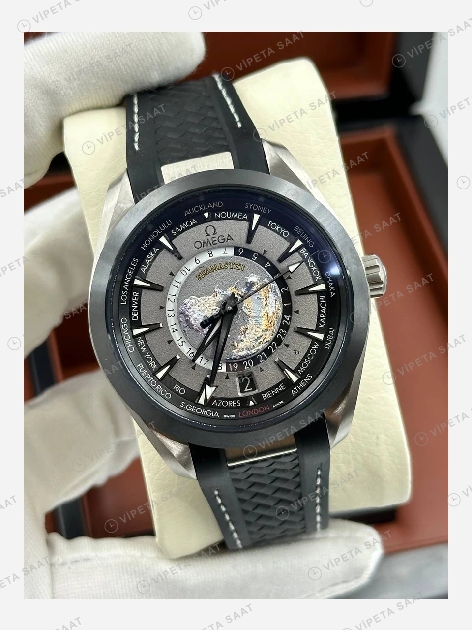 Omega Seamaster Aqua Terra Worldtimer Skeleton Kauçuk Super Clone ETA Eta Saat detay 6