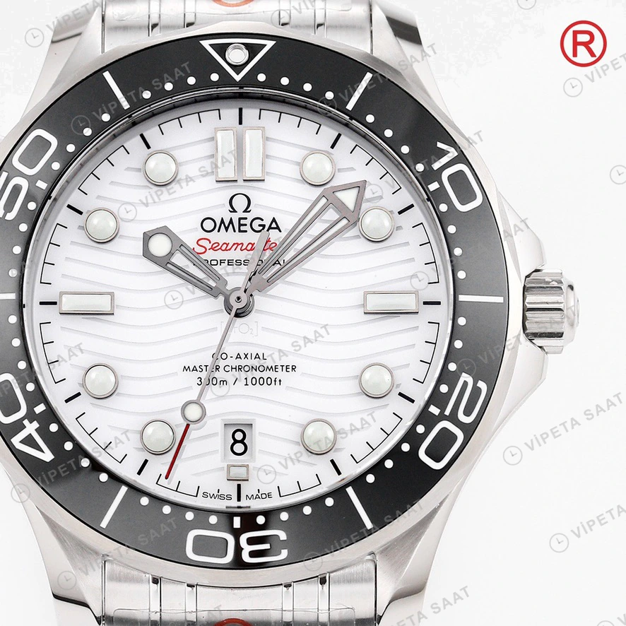 Omega Seamaster Diver 300M Beyaz Kadran Siyah Bezel Celik Kordon Super Clone Eta Eta Saat detay 6