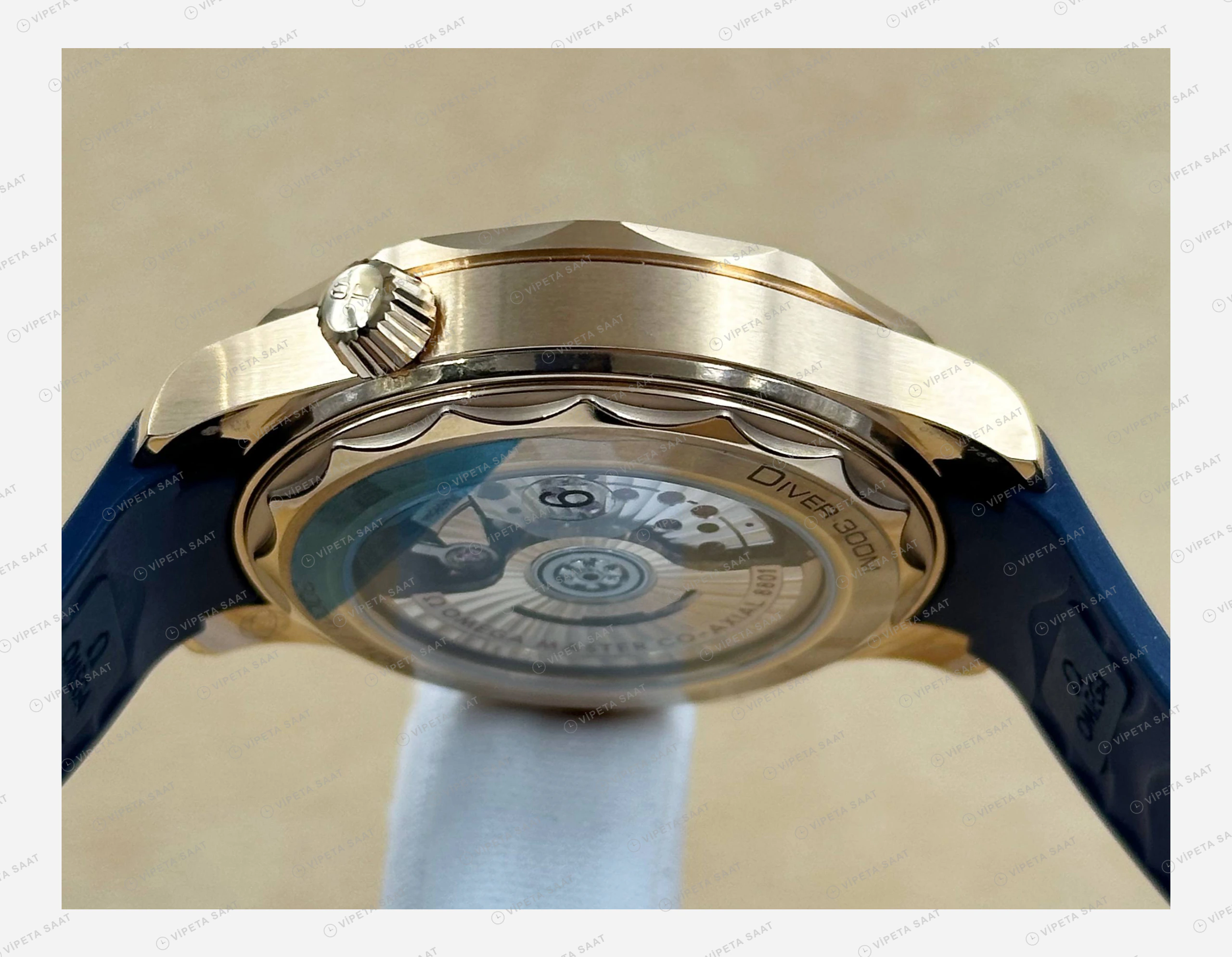 Omega Seamaster Diver 300M Mavi Kadran Sarı Altın Kordon Super Clone ETA Eta Saat detay 3