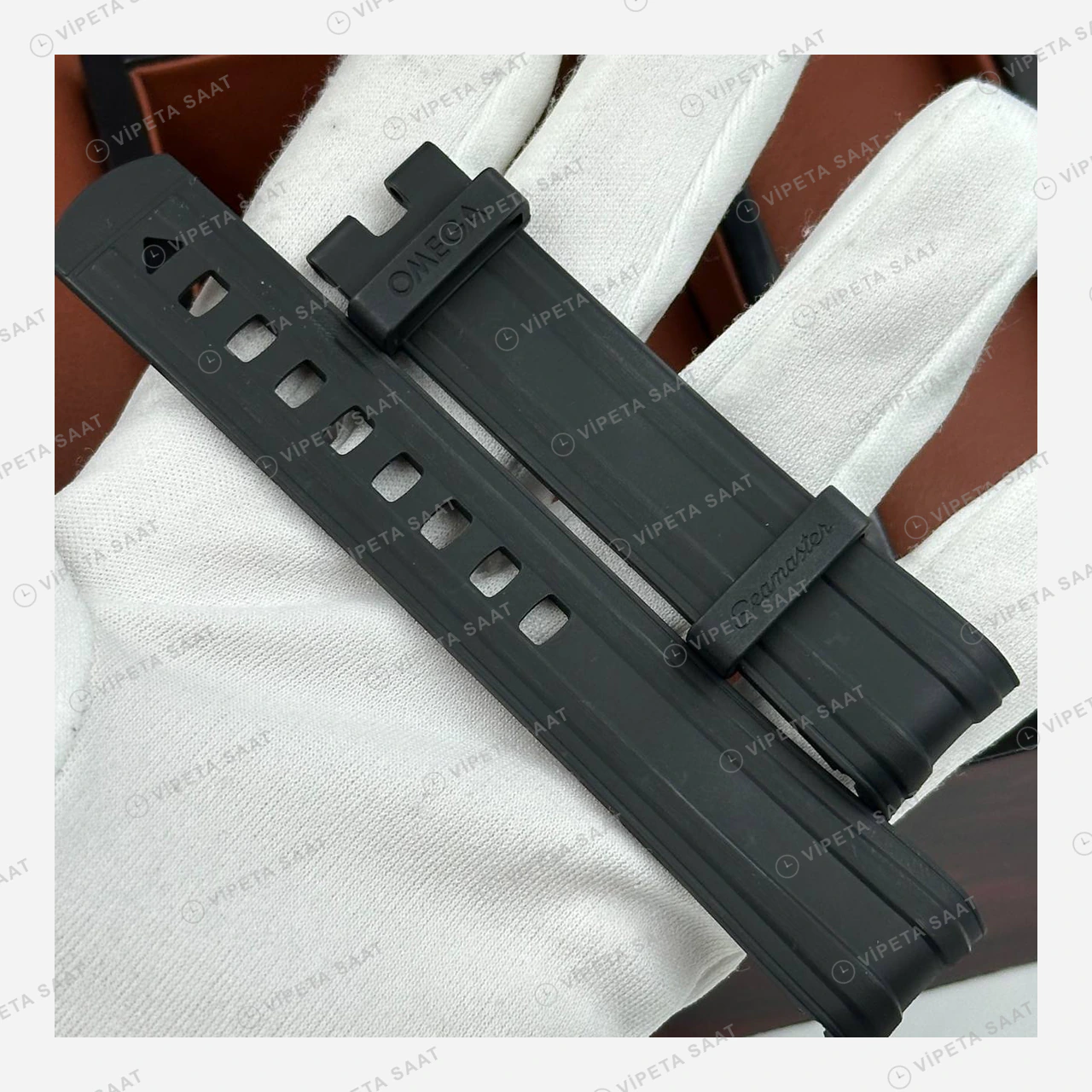 Omega Seamaster Diver 300M Siyah Dalga Kadran İki Renk Super Clone ETA Eta Saat karşıdan görünüm