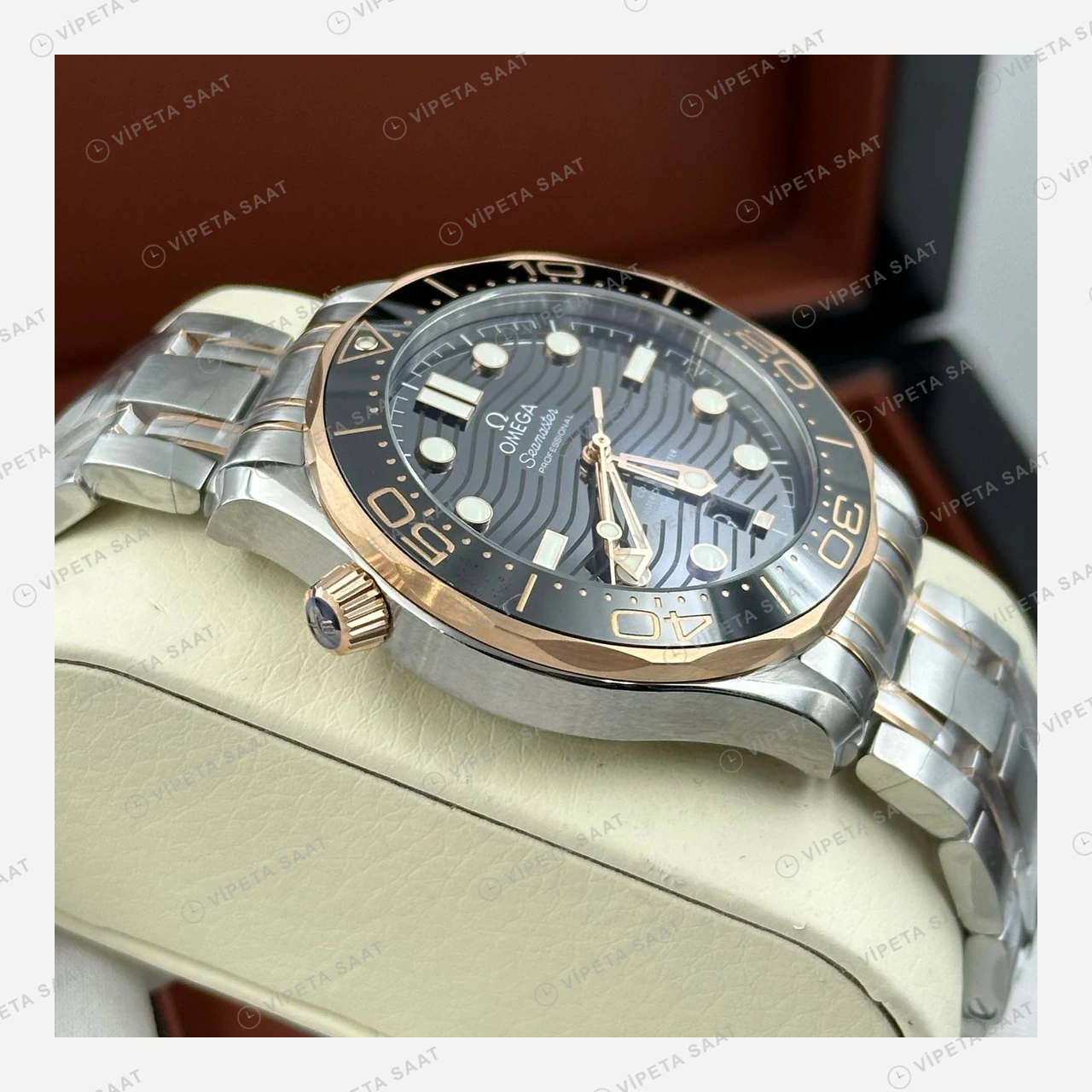 Omega Seamaster Diver 300M Siyah Dalga Kadran İki Renk Super Clone ETA Eta Saat detay 5