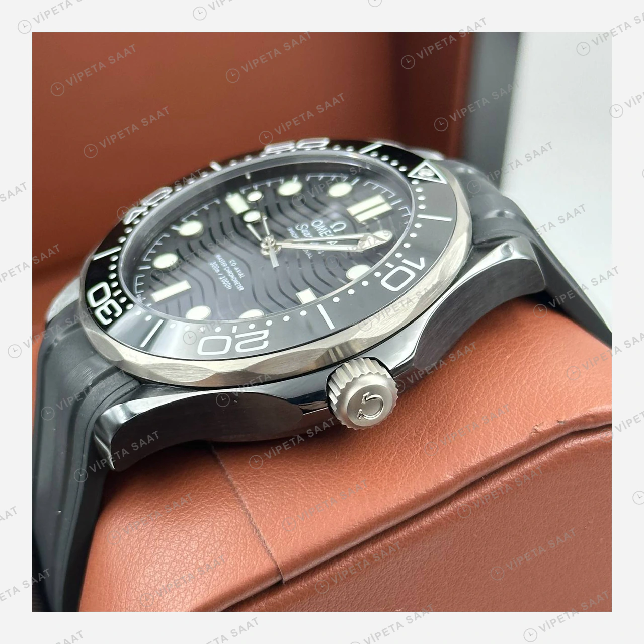 Omega Seamaster Diver 300M Siyah Dalga Kadran Kauçuk Super Clone ETA Eta Saat detay 7