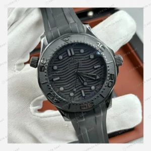 Omega Seamaster Diver 300M Siyah DLC Kauçuk Super Clone ETA Eta Saat yan görünüm