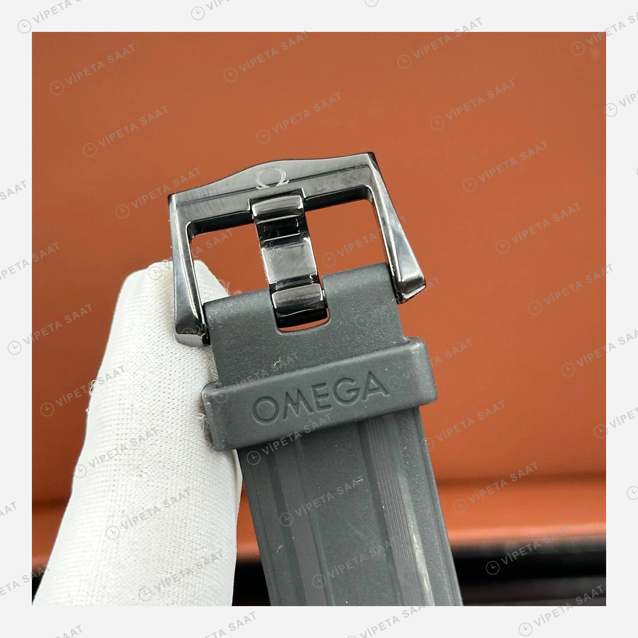 Omega Seamaster Diver 300M Siyah Kadran Everose Kauçuk Super Clone ETA Eta Saat detay 3