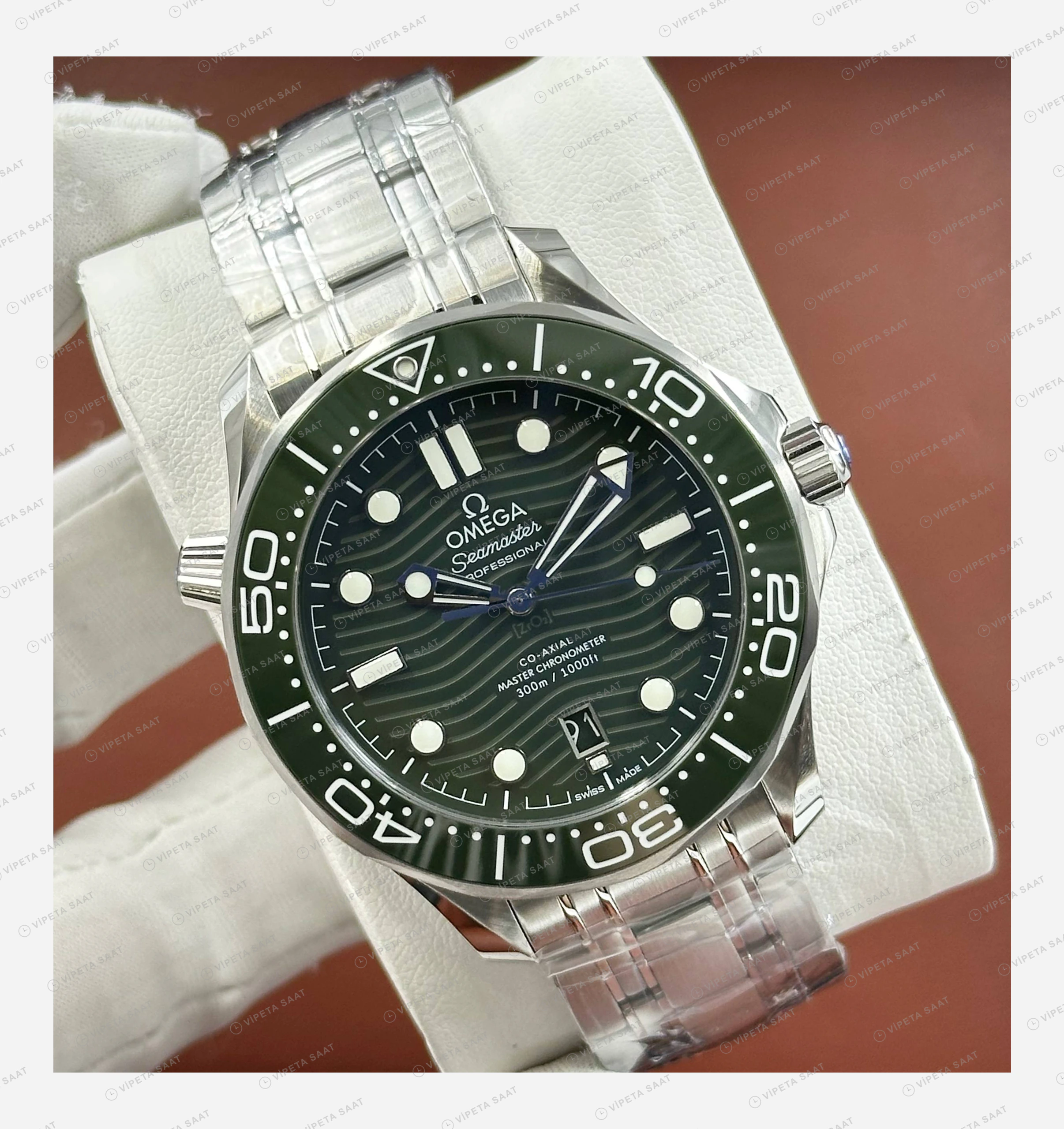 Omega Seamaster Diver 300M Yeşil Kadran Çelik Usta Super Clone ETA Eta Saat detay 5