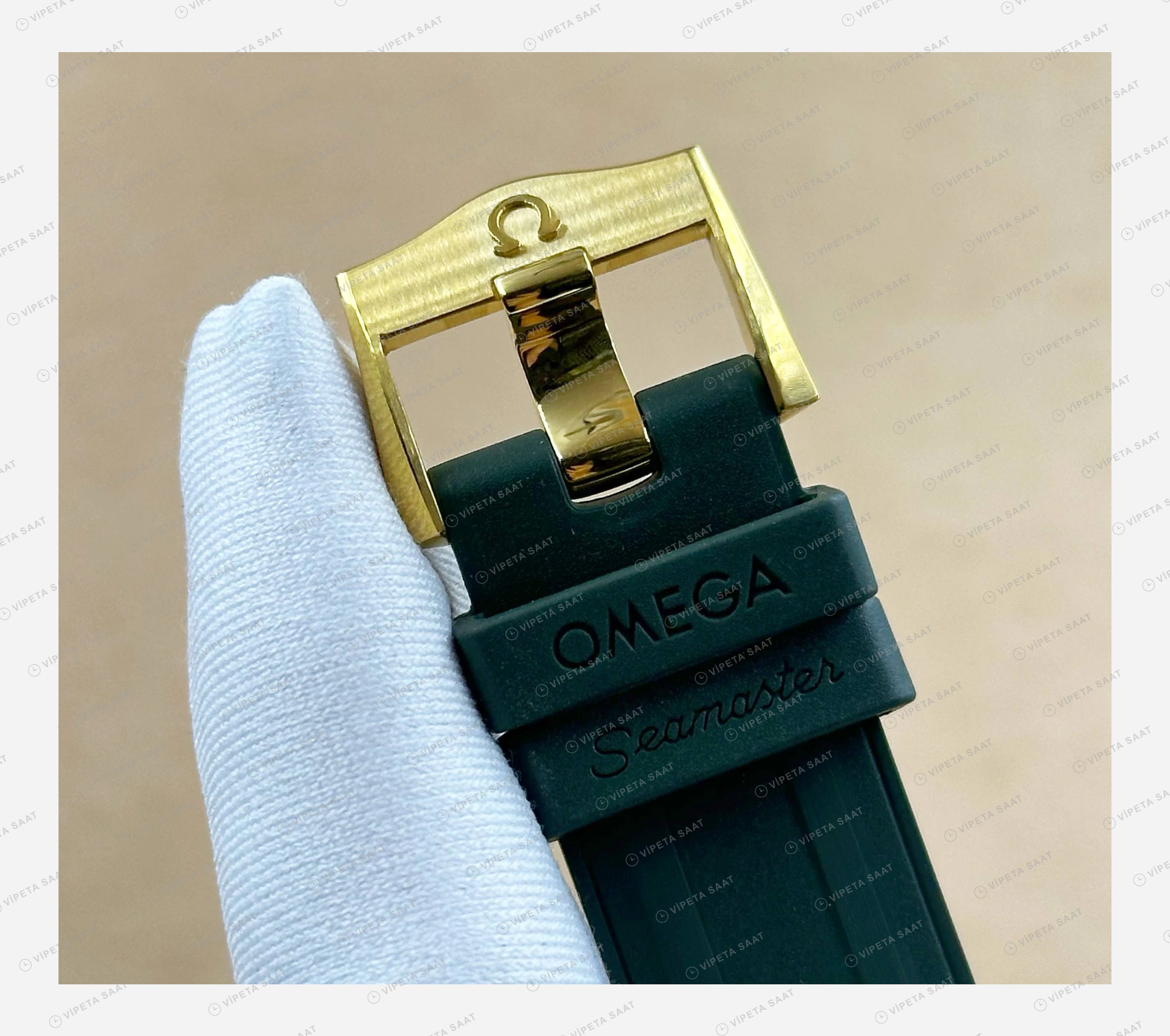 Omega Seamaster Diver 300M Yeşil Kadran Sarı Altın Kauçuk Zarif Super Clone ETA Eta Saat detay 4