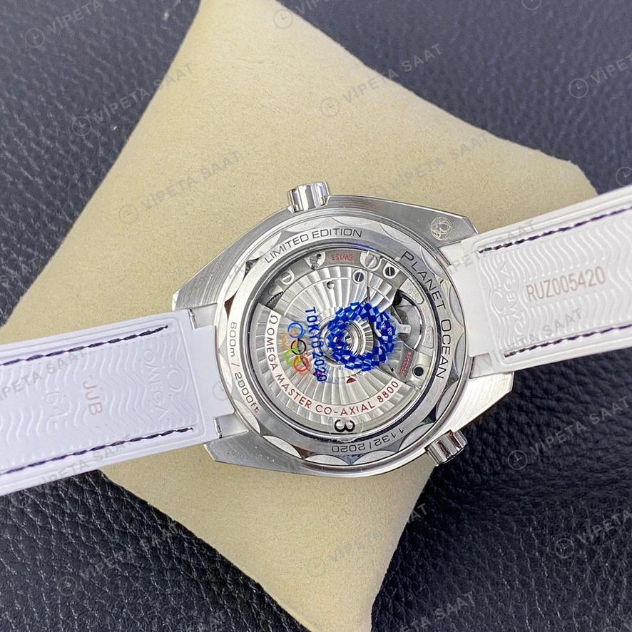 Omega Seamaster Planet Ocean Beyaz Kadran Beyaz Deri Kordon Super Clone Eta Eta Saat detay 5