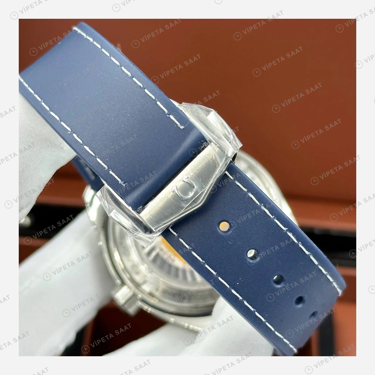 Omega Seamaster Planet Ocean GMT Mavi Kadran Kauçuk Super Clone ETA Eta Saat detay 5