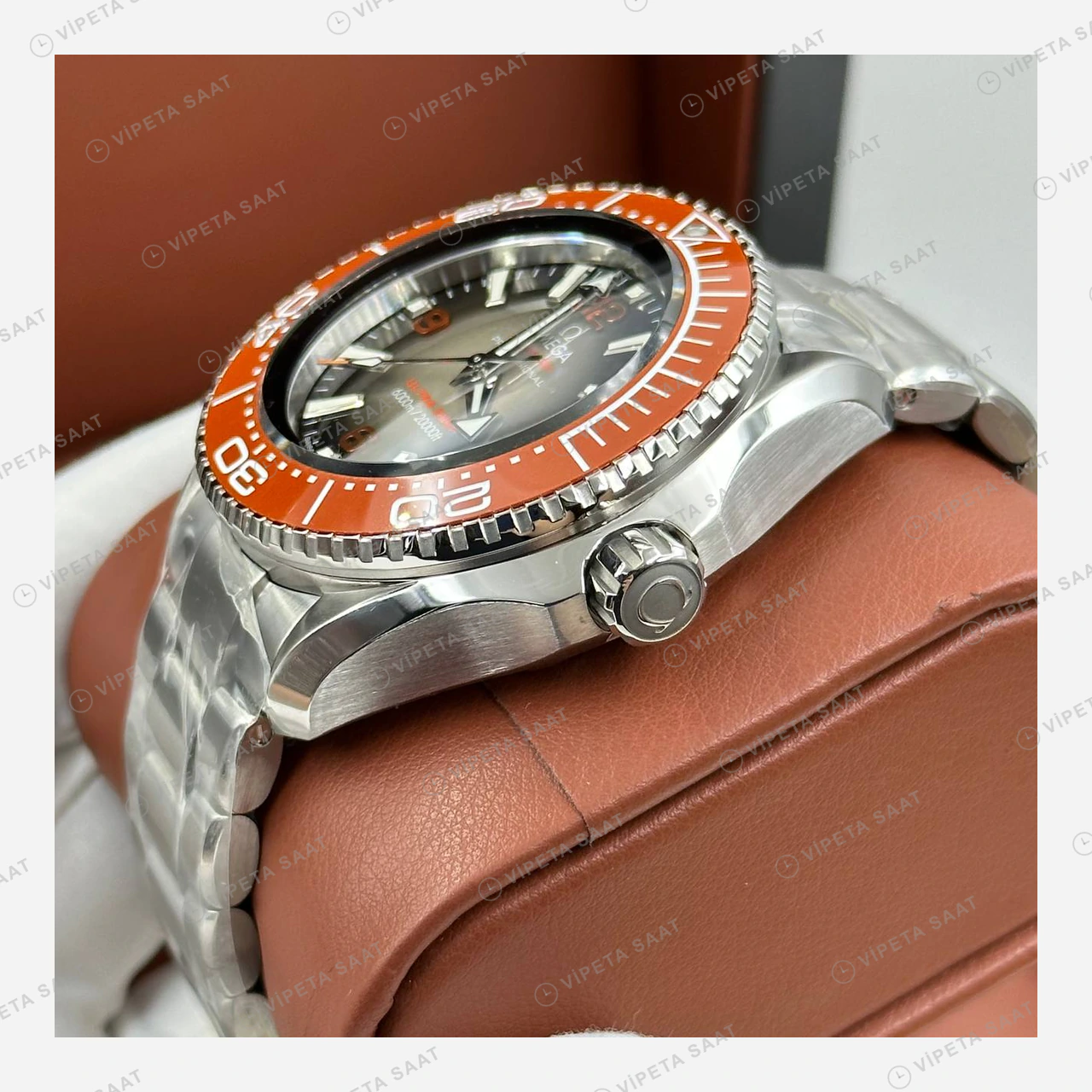 Omega Seamaster Planet Ocean GMT Siyah-Turuncu Çelik Super Clone ETA Eta Saat detay 6