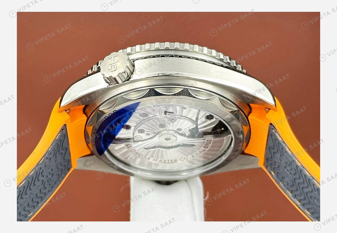Omega Seamaster Planet Ocean Gri Turuncu Kauçuk Super Clone ETA Eta Saat yan görünüm