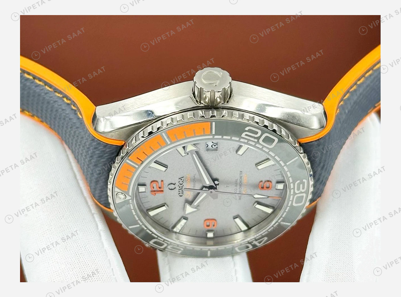 Omega Seamaster Planet Ocean Gri Turuncu Kauçuk Super Clone ETA Eta Saat detay 3