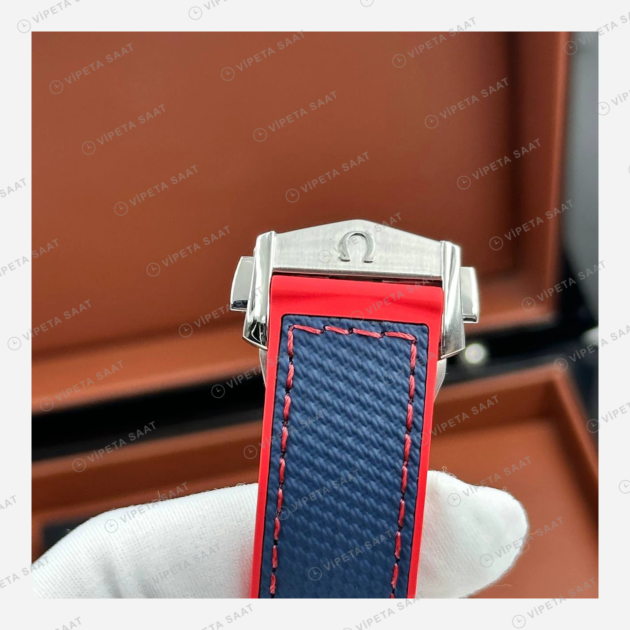 Omega Seamaster Planet Ocean Mavi Kadran Kauçuk Super Clone ETA Eta Saat detay 3