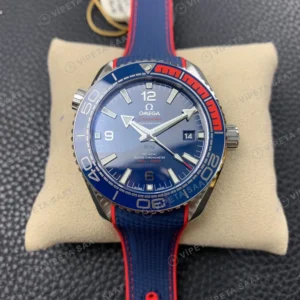 Omega Seamaster Planet Ocean Mavi Kadran Mavi Bezel Kaucuk Kordon Super Clone Eta Eta Saat karşıdan görünüm