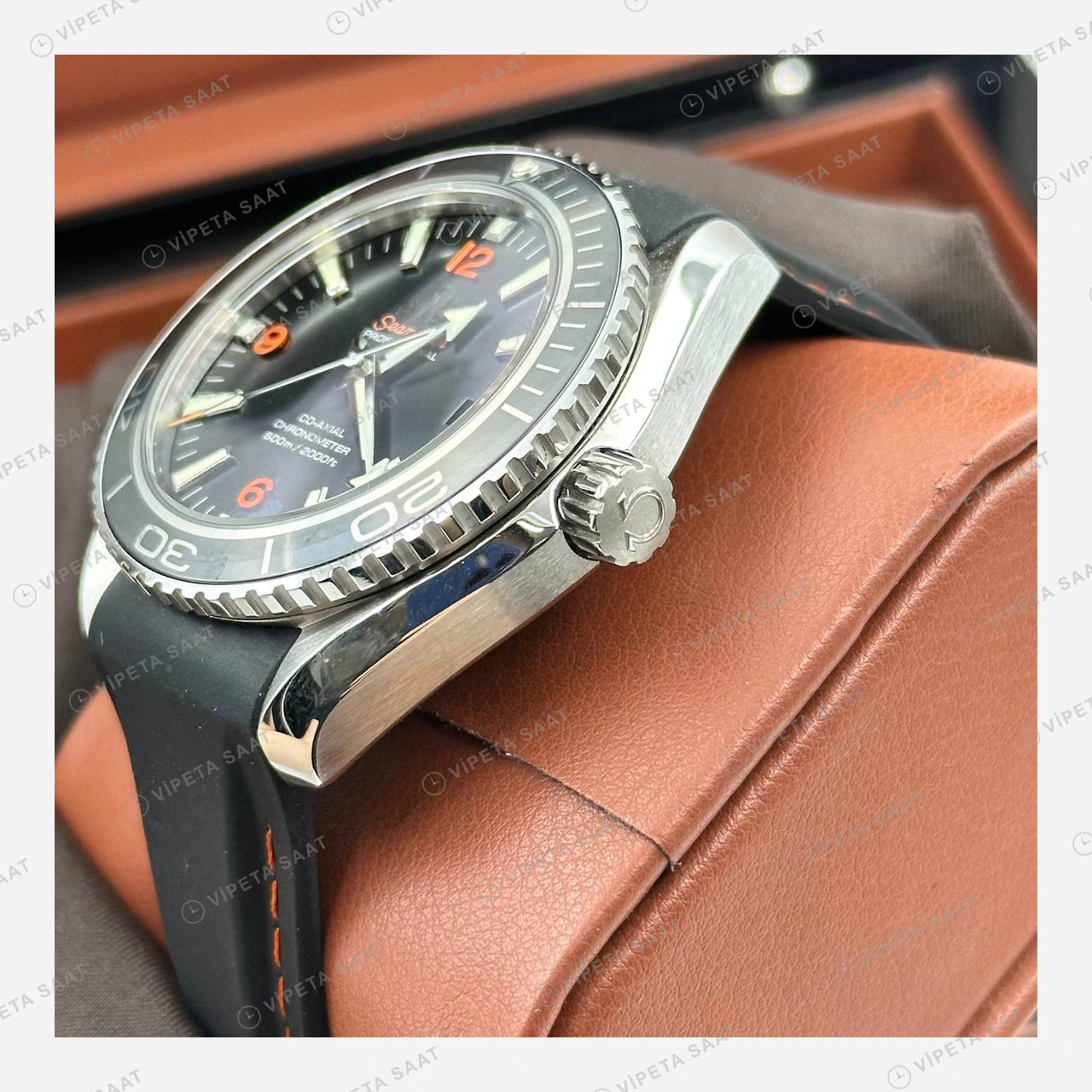 Omega Seamaster Planet Ocean Siyah Kadran Gri Kauçuk Super Clone ETA Eta Saat detay 6