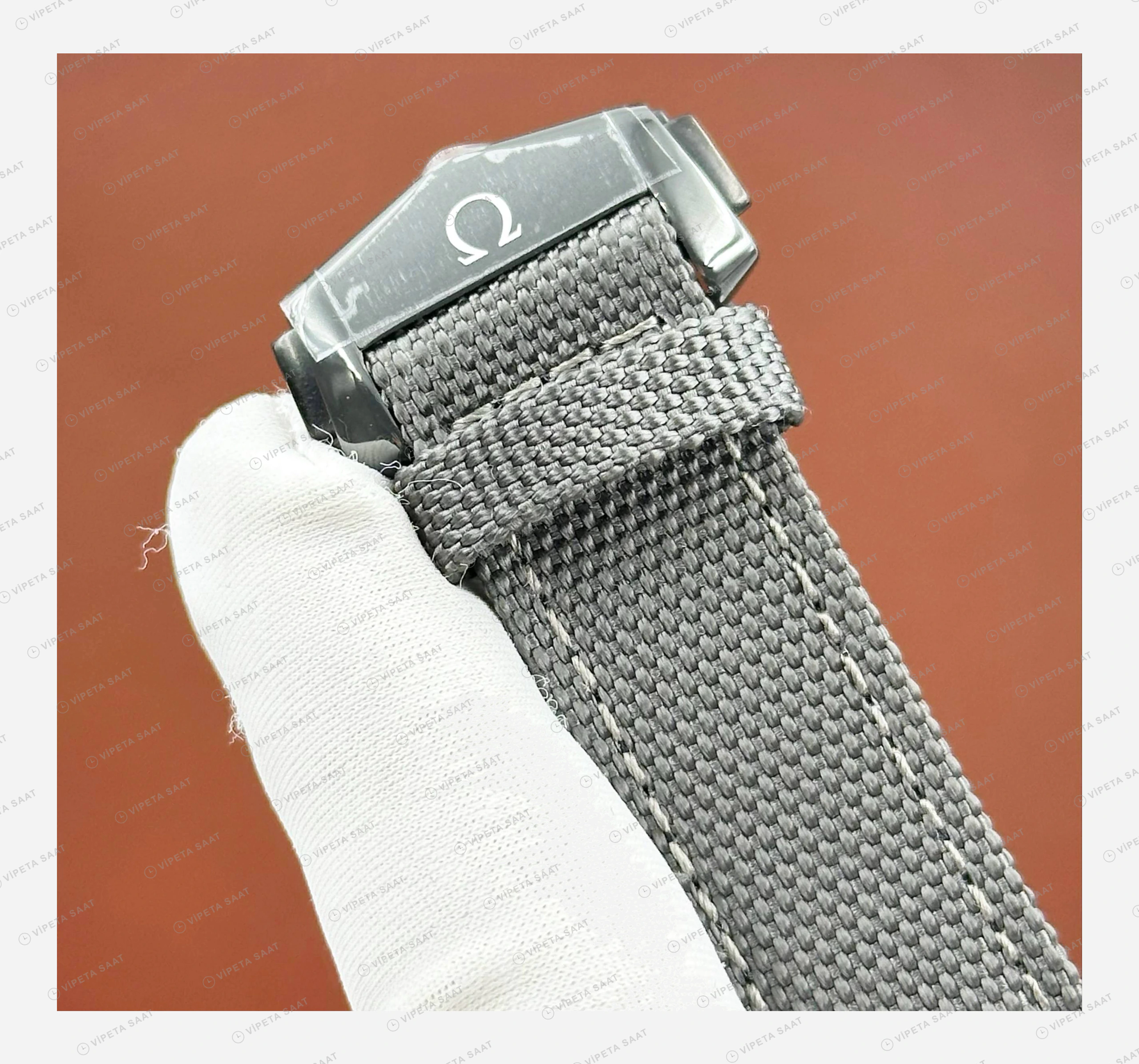 Omega Speedmaster Gri Skeleton Kordon Super Clone ETA Eta Saat karşıdan görünüm