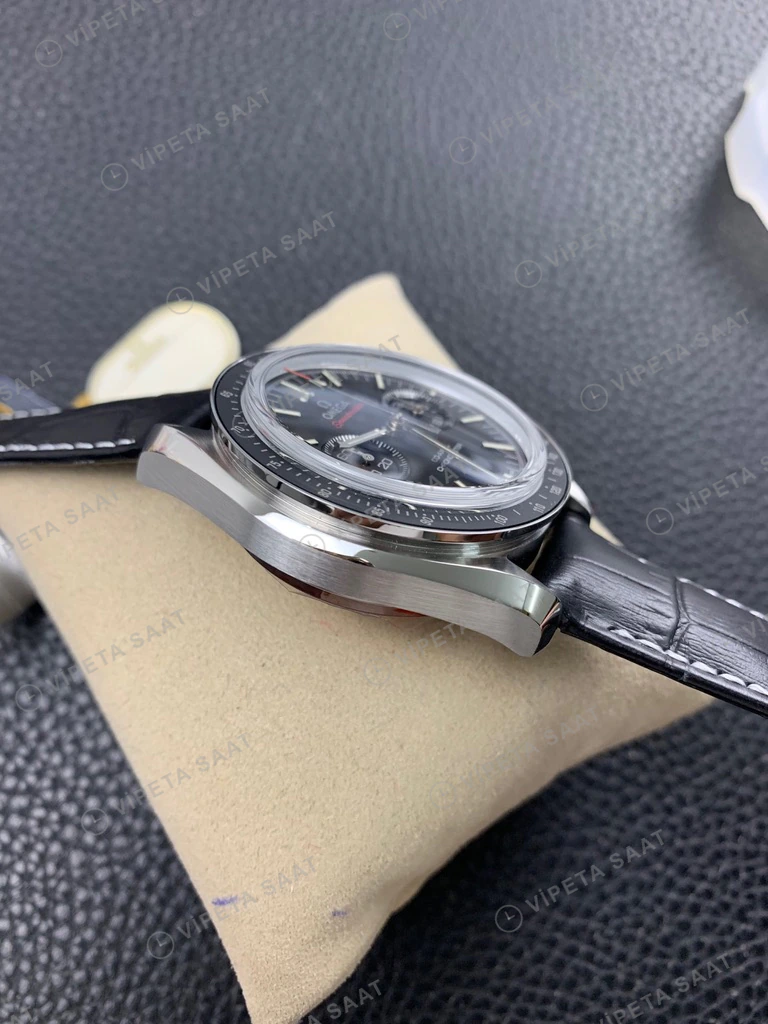 Omega Speedmaster Moonwatch Siyah Kadran Seramik Bezel Siyah Deri Super Clone Eta Eta Saat detay 7
