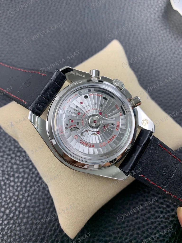 Omega Speedmaster Moonwatch Siyah Kadran Seramik Bezel Siyah Deri Super Clone Eta Eta Saat detay 8