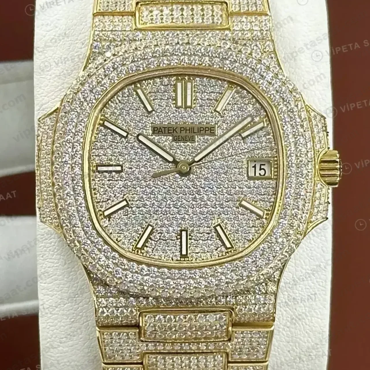Patek Philippe Nautilus Sarı Altın Elmas Taşlı Full Pavé 40 mm Super Clone ETA Saat Detay Görsel 1